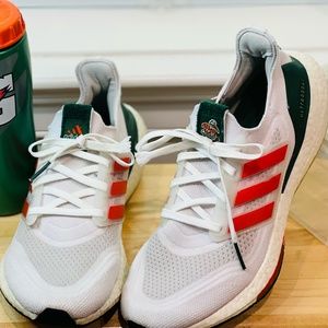 ADIDAS -🔥SPECIAL EDITION🔥- University of Miami Ultraboost 21 Sneaker - Men 9.5